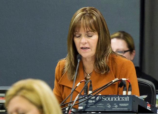 AP Exclusive: Iowa regulator keeps busy private law practice | iNFOnews.ca