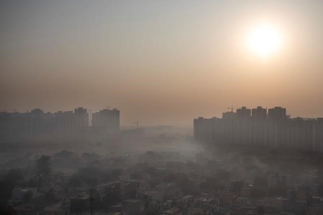 Smog returns to Indian capital as agriculture fires start | iNFOnews.ca