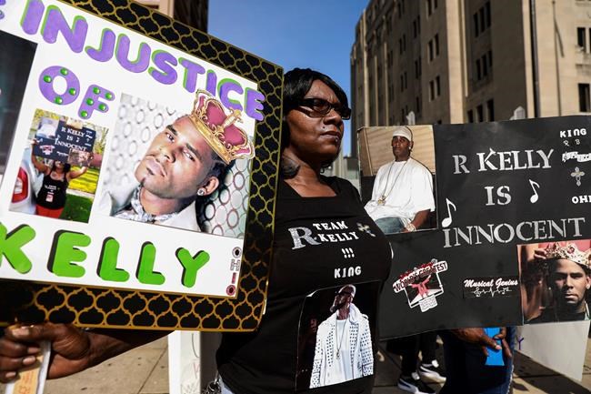 Alleged sex tape in R. Kelly case turned over to defence | iNFOnews.ca