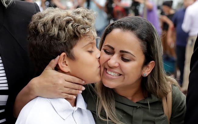 The Latest: Ruling delayed on family reunification deadline | iNFOnews.ca