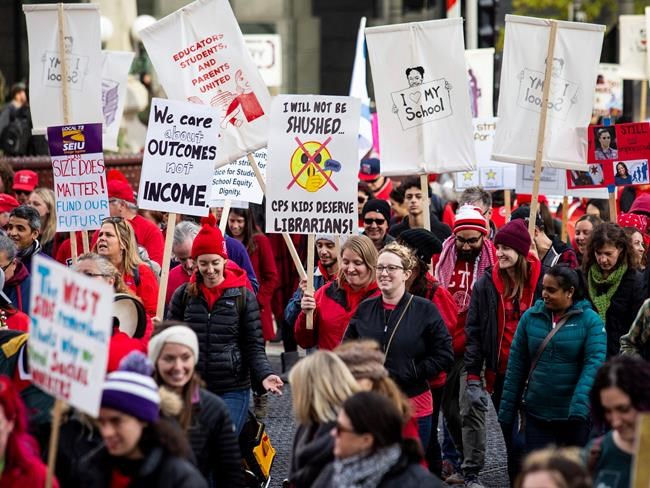 Teachers union rebuffs Chicago mayor's request to end strike | iNFOnews.ca Teachers union rebuffs Chicago mayor's request to end strike | iNFOnews.ca