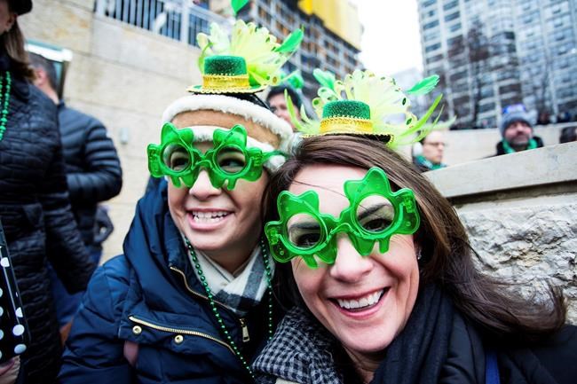 Chicago River dyed green for St. Patrick's Day | iNFOnews.ca Chicago River dyed green for St. Patrick's Day | iNFOnews.ca