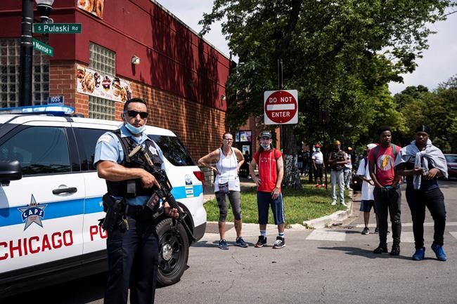Lack of body cameras fuels suspicion in Chicago shooting | iNFOnews.ca Lack of body cameras fuels suspicion in Chicago shooting | iNFOnews.ca