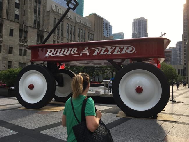 Radio Flyer rolls into Chicago to celebrate 100 years | iNFOnews.ca Radio Flyer rolls into Chicago to celebrate 100 years | iNFOnews.ca