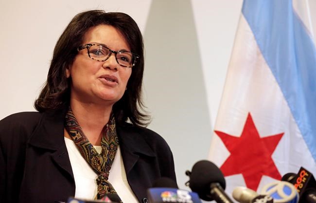 Chicago videos offer startling glimpses of police encounters | iNFOnews.ca