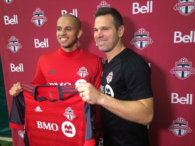 Toronto FC adds experience to backline, signs veteran Jason Hernandez | iNFOnews.ca