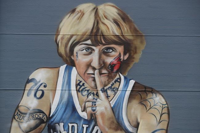 Not a 'tattooed guy': Larry Bird mural will be changed | iNFOnews.ca