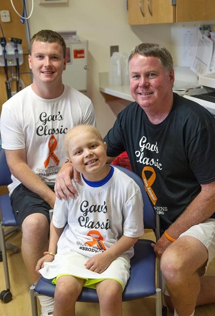 Boy who befriended Stephen Curry dies after cancer fight | iNFOnews.ca Boy who befriended Stephen Curry dies after cancer fight | iNFOnews.ca