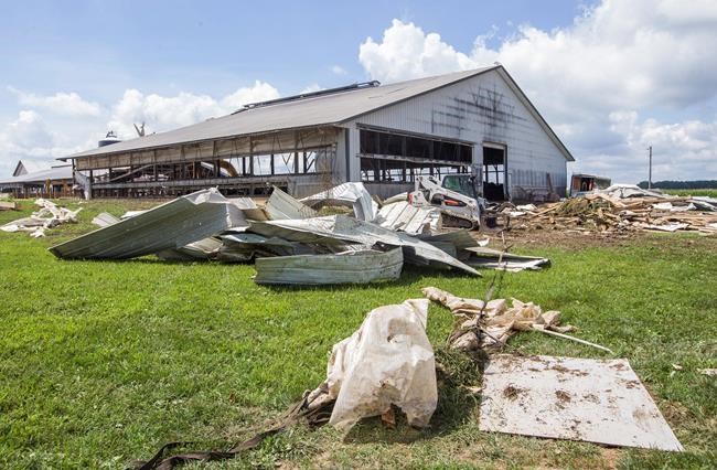 Powerful storm leaves 2 dead, heavy crop damage in Midwest | iNFOnews.ca Powerful storm leaves 2 dead, heavy crop damage in Midwest | iNFOnews.ca
