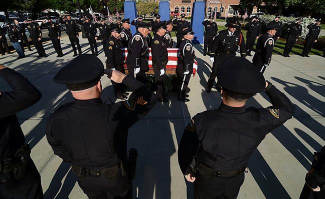 Indiana police officer killed in shootout honoured as a hero | iNFOnews.ca Indiana police officer killed in shootout honoured as a hero | iNFOnews.ca