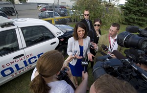 Alberta Wildrose Leader Danielle Smith tries mending fences at gay pride event | iNFOnews.ca CP18775318