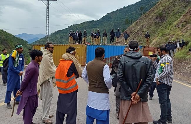 Police: Indian fire kills woman in Pakistan-held Kashmir | iNFOnews.ca