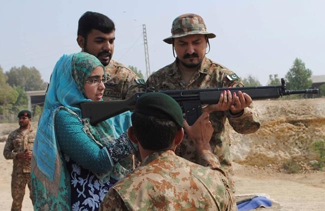 Pakistan displays military might in drill near India border | iNFOnews.ca