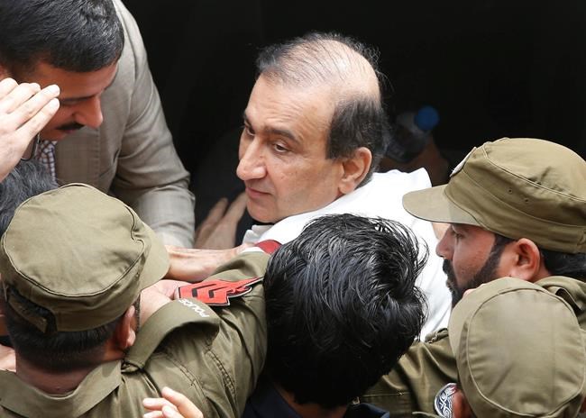 Pakistan's supreme court orders release of detained TV mogul | iNFOnews.ca CP1138579320