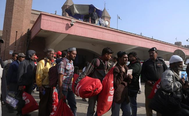 Pakistan hands over 145 fishermen to Indian authorities | iNFOnews.ca
