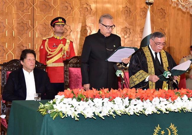 Top judge sworn in as Pakistan's Supreme Court chief justice | iNFOnews.ca
