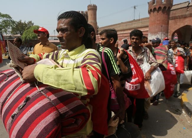 Pakistan hands over 100 Indian fishermen in goodwill gesture | iNFOnews.ca