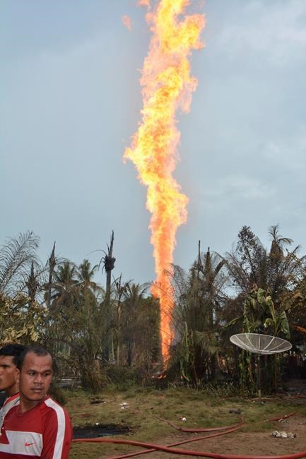 Indonesia oil well fire kills 15 people, injures dozens | iNFOnews.ca Indonesia oil well fire kills 15 people, injures dozens | iNFOnews.ca