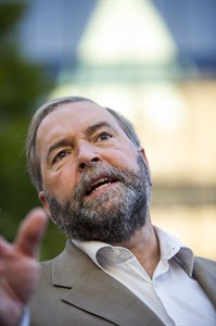 Mulcair promises to set a wage bar for federally regulated workers | iNFOnews.ca