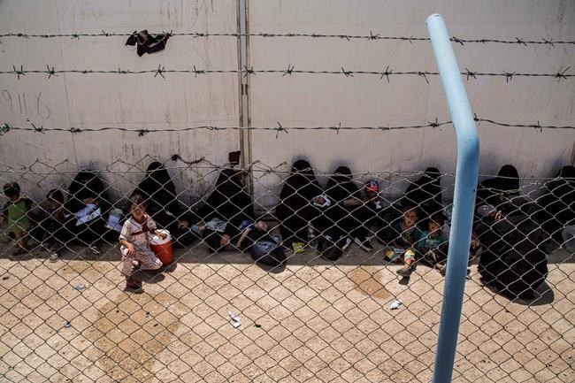 Rights group blasts Ottawa for not helping detained ISIL members, families | iNFOnews.ca