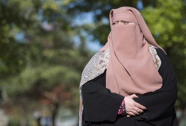 As Quebecers cover faces for COVID-19, some hope for tolerance of religious garb | iNFOnews.ca As Quebecers cover faces for COVID-19, some hope for tolerance of religious garb | iNFOnews.ca