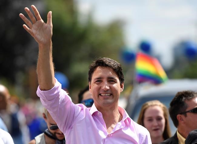 No word on gay apology as top soldier, Trudeau walk in Ottawa Pride parade | iNFOnews.ca