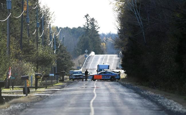 One dead after 2 planes crash in Ottawa | iNFOnews.ca