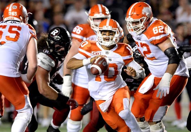 Travis Lulay runs in two touchdowns, Lions beat Redblacks 29-23 | iNFOnews.ca