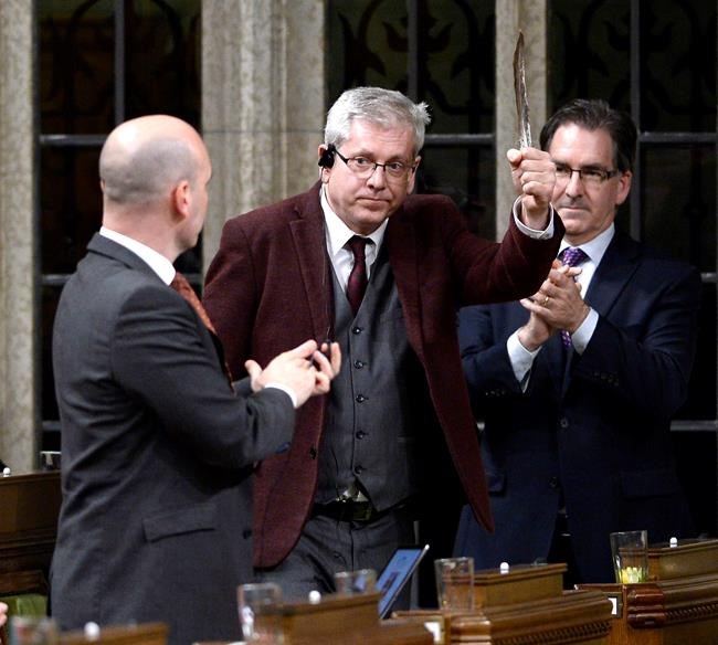 MPs vote overwhelmingly to call on Pope again for residential schools apology | iNFOnews.ca CP1148513452