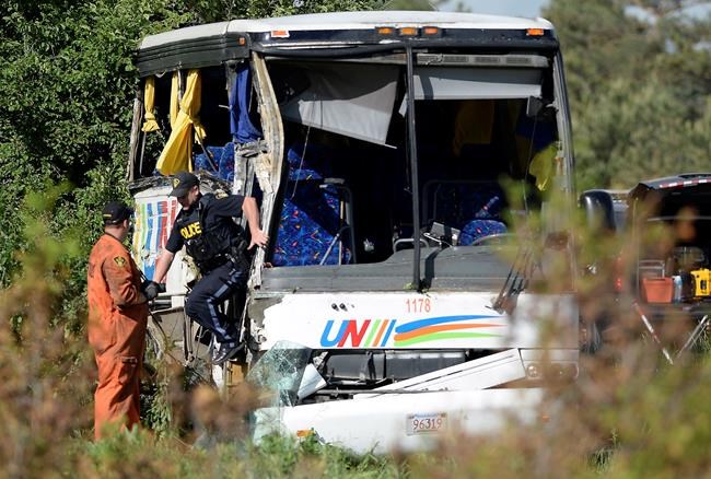 Police say 24 in hospital after highway bus crash in eastern Ontario | iNFOnews.ca