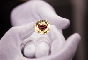 Royal Canadian Mint unveils new, limited-edition Superman coin collection | iNFOnews.ca CP29683019