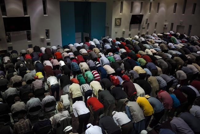 Mosques find new ways to celebrate Eid during the COVID-19 pandemic | iNFOnews.ca