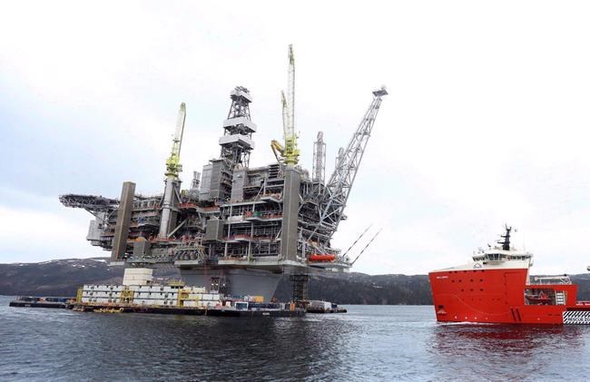 Ottawa pitches in $320M to help Newfoundland and Labrador offshore oil sector | iNFOnews.ca CP649631830