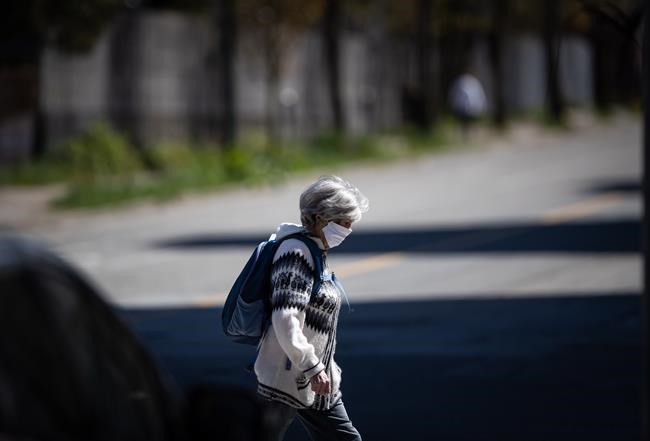 Easing COVID-19 restrictions presents challenges between provinces: experts | iNFOnews.ca