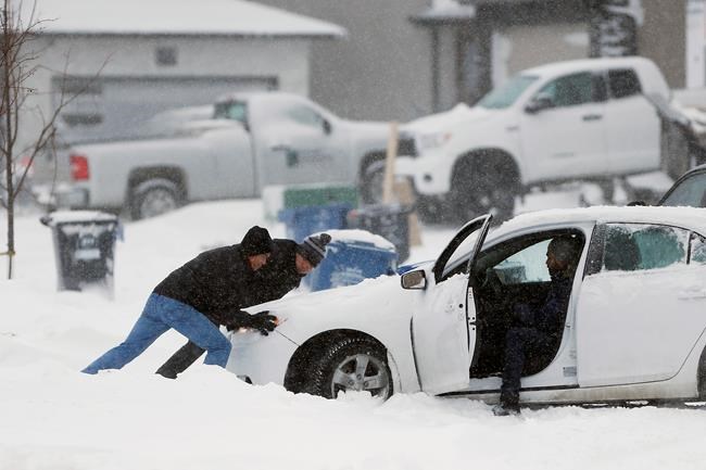 Woman trapped outside dies: Storm warnings, extreme cold continue on Prairies | iNFOnews.ca