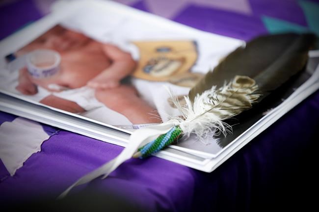 'Blindsided:' Manitoba officials seize newborn from mother in hospital | iNFOnews.ca