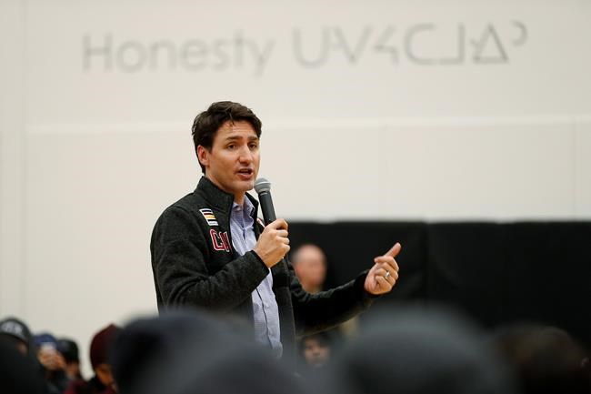 Justin Trudeau to push middle class interests as he heads to Davos | iNFOnews.ca