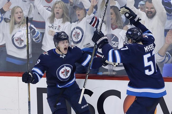 Jets expect loud, frenzied crowd as Wild try to dig out of 0-2 hole | iNFOnews.ca Jets expect loud, frenzied crowd as Wild try to dig out of 0-2 hole | iNFOnews.ca