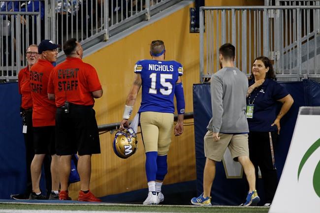 Bombers QB Nichols leaves game in fourth quarter with apparent injury | iNFOnews.ca