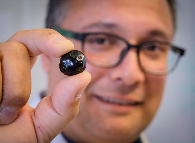 Oilsands crude pellets touted as cure for industry's bitumen transport ills | iNFOnews.ca Oilsands crude pellets touted as cure for industry's bitumen transport ills | iNFOnews.ca