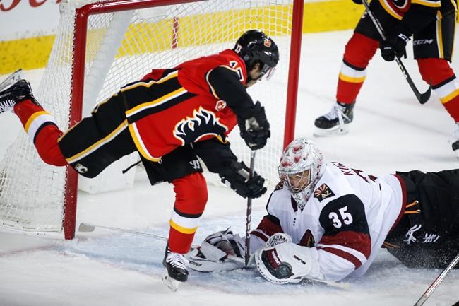 Flames gain ground in Pacific Division with a 3-2 win over Coyotes | iNFOnews.ca