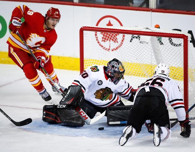 Calgary Flames erase deficit in third to knock off Chicago Blackhawks | iNFOnews.ca