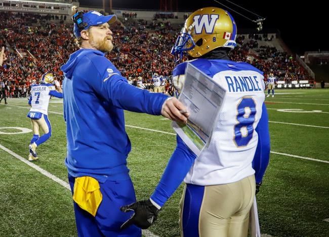 Bombers coach O'Shea brushes off controversial comments from Dickenson | iNFOnews.ca Bombers coach O'Shea brushes off controversial comments from Dickenson | iNFOnews.ca