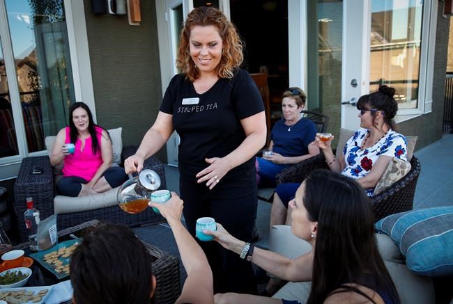 How direct sales companies have grown since the days of Tupperware parties | iNFOnews.ca How direct sales companies have grown since the days of Tupperware parties | iNFOnews.ca