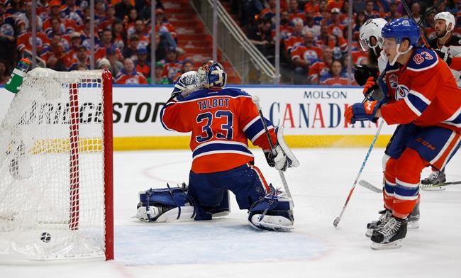 Mistakes prove costly for Oilers in 6-3 Game 3 loss to Ducks at home | iNFOnews.ca Mistakes prove costly for Oilers in 6-3 Game 3 loss to Ducks at home | iNFOnews.ca