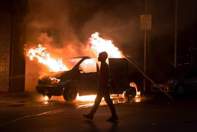 South African police arrest 9 in rioting near university | iNFOnews.ca