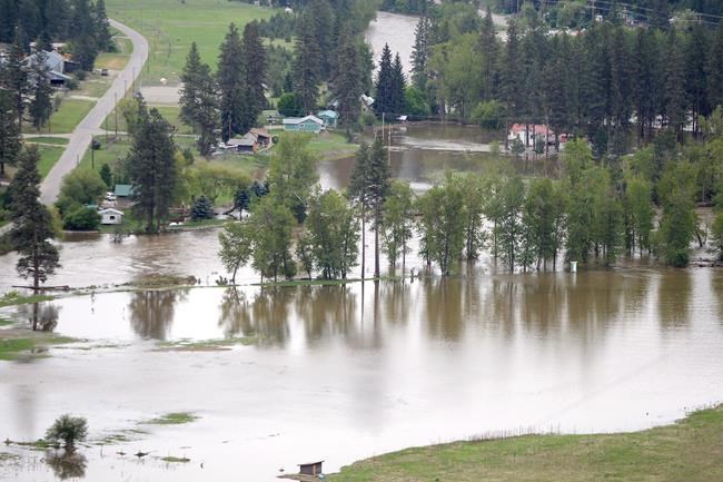 Canadian Forces members begin helping out in flooded B.C. communities | iNFOnews.ca