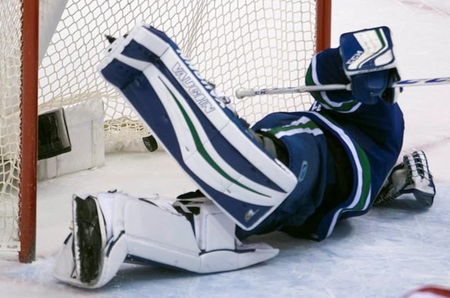 Byron scores winner in overtime as Canadiens topple Canucks 2-1 | iNFOnews.ca Byron scores winner in overtime as Canadiens topple Canucks 2-1 | iNFOnews.ca