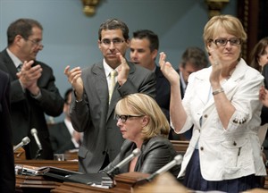 Quebec minister says she's sorry if she hurt artists' feelings for insulting red square | iNFOnews.ca CP18786605