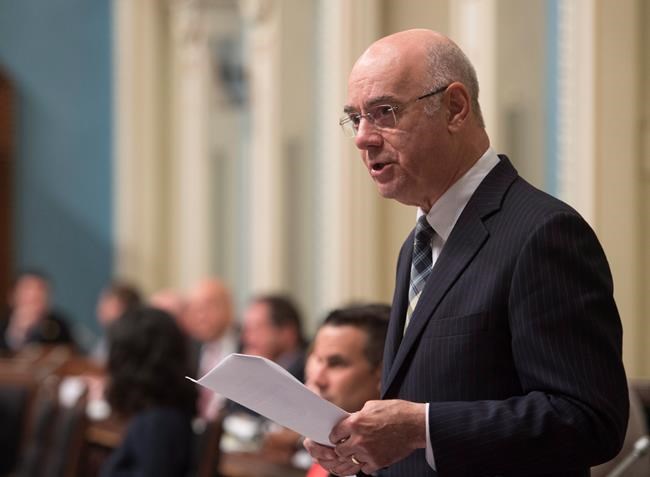 Quebec government introduces bill to regulate taxi industry and Uber | iNFOnews.ca